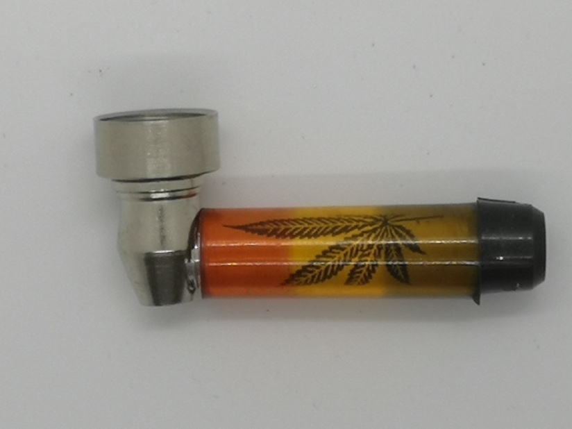 metal Kit Pipe with rasta design